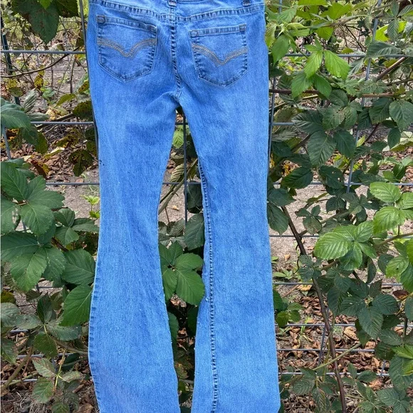 Juniors No Boundaries Distressed Shotgun Jeans With Christian Hand Paintings - Picture 4 of 9